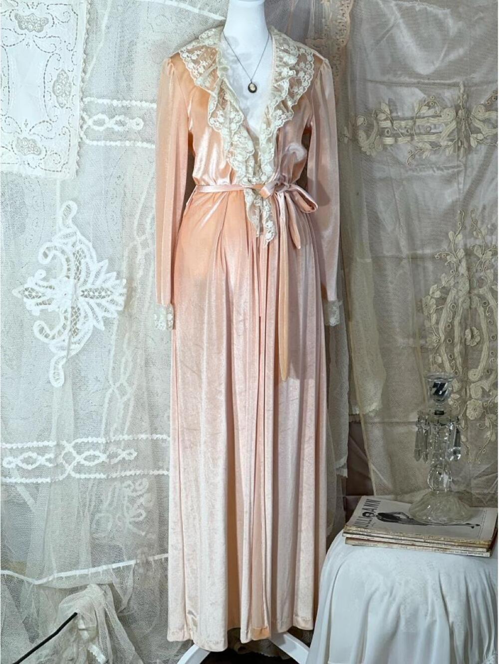 Vintage 70s Peach Velour Robe by Papillon by Paula Carbone